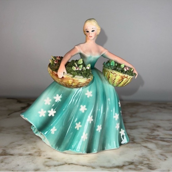 RARE Vintage ESD Porcelain Blonde Women Figurine 
Teal Floral Dress MR7922 Japan - Picture 3 of 11